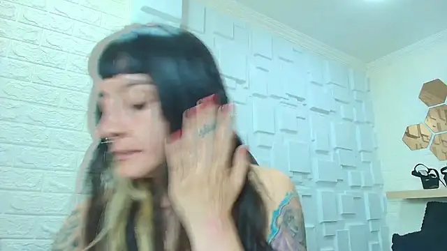 Naughty Kittenm online show from 11/24/25, 11:32