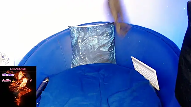 Snapshot of hotmask chatting on 02/10/25, 10:51 hotmask online show from 02/10/25, 10:51