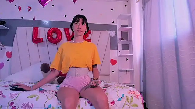 laurem-paulette online show from 02/27/25, 04:10