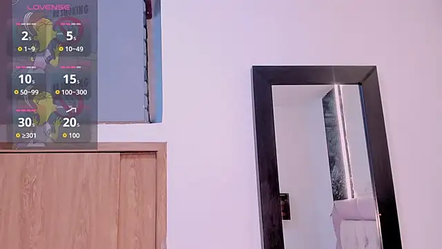 laurem-paulette online show from 10/08/25, 08:06