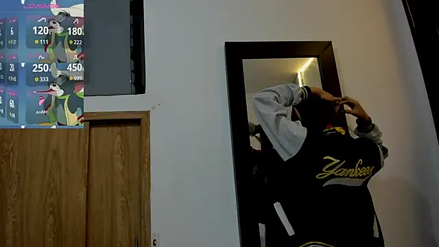 laurem-paulette online show from 11/30/25, 12:42