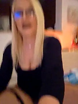 kikkastar online show from 12/03/25, 09:02