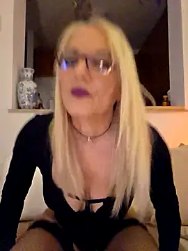 Snapshot of kikkastar chatting on 01/15/26, 08:56 kikkastar online show from 01/15/26, 08:56