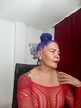 freyadevil333 online show from 09/30/25, 11:48