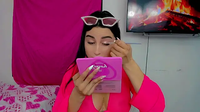 Snapshot of sunshine_uwu22 chatting on 02/24/25, 06:36 sunshine uwu22 online show from 02/24/25, 06:36