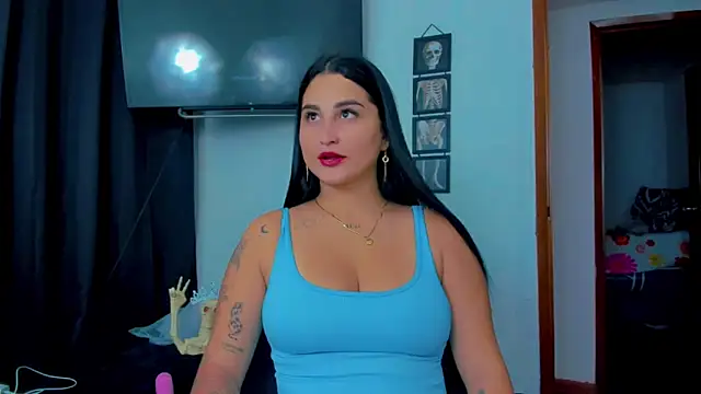 Snapshot of sunshine_uwu22 chatting on 11/29/25, 06:44 sunshine uwu22 online show from 11/29/25, 06:44