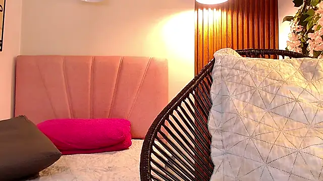 angela santana  online show from 01/03/25, 09:26