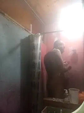 Snapshot of Pela1984 chatting on 10/30/25, 03:41 Pela1984 online show from 10/30/25, 03:41