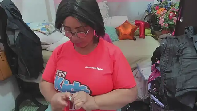 Mrs mommy  online show from 05/04/26, 07:21