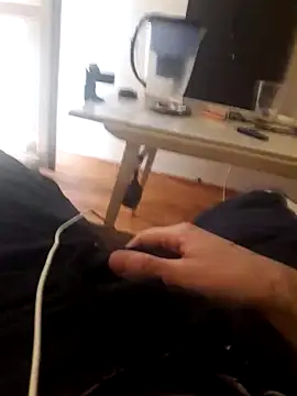 Snapshot of Victorious_Devil chatting on 02/01/25, 11:54 Victorious Devil online show from 02/01/25, 11:54