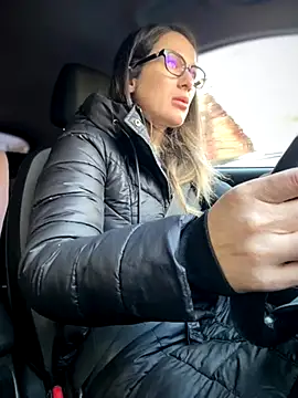 HotXMom online show from 11/24/25, 06:57