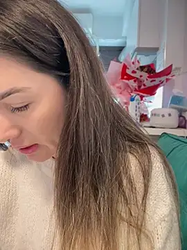 HotXMom online show from 02/25/26, 07:29