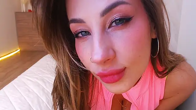 Snapshot of Magic_Eyes__ chatting on 05/20/26, 03:13 Magic Eyes online show from 05/20/26, 03:13