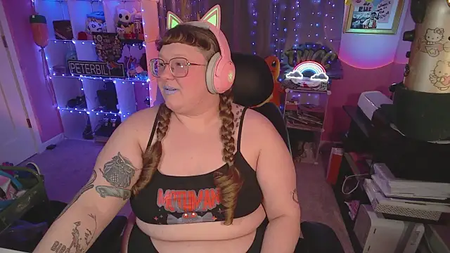 Snapshot of FatVeronica chatting on 01/31/26, 07:11 FatVeronica online show from 01/31/26, 07:11