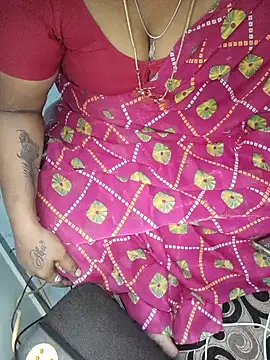 Snapshot of negatamil chatting on 12/27/24, 07:03 negatamil online show from 12/27/24, 07:03