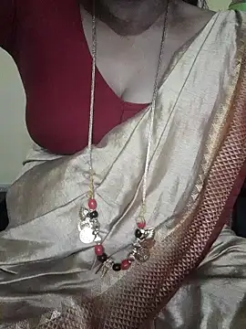 Snapshot of negatamil chatting on 09/17/25, 03:57 negatamil online show from 09/17/25, 03:57