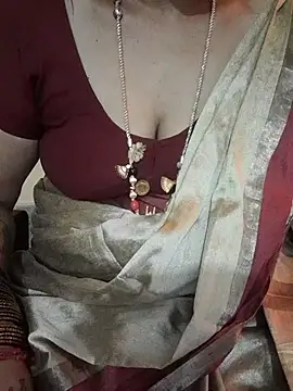 Snapshot of negatamil chatting on 10/25/25, 06:54 negatamil online show from 10/25/25, 06:54