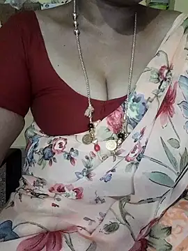 Snapshot of negatamil chatting on 10/31/25, 03:13 negatamil online show from 10/31/25, 03:13