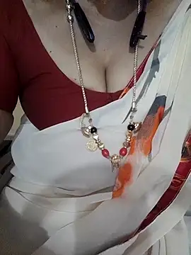 Snapshot of negatamil chatting on 11/16/25, 03:39 negatamil online show from 11/16/25, 03:39