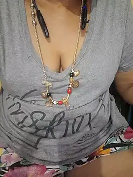 Snapshot of negatamil chatting on 12/04/25, 05:43 negatamil online show from 12/04/25, 05:43