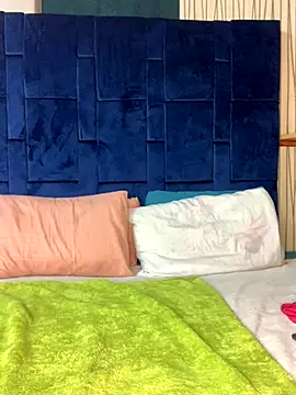 Snapshot of Ass-Queen chatting on 09/29/25, 08:24 Ass-Queen online show from 09/29/25, 08:24