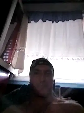 Snapshot of EmeEme11 chatting on 01/26/25, 10:12 EmeEme11 online show from 01/26/25, 10:12