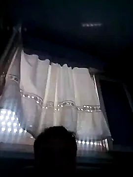 Snapshot of EmeEme11 chatting on 01/28/25, 10:23 EmeEme11 online show from 01/28/25, 10:23