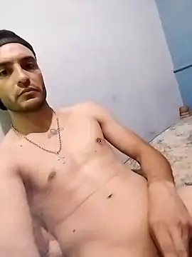 Snapshot of EmeEme11 chatting on 02/13/25, 05:48 EmeEme11 online show from 02/13/25, 05:48