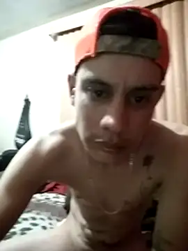 Snapshot of chicovergudo27 chatting on 11/17/25, 12:49 chicovergudo27 online show from 11/17/25, 12:49