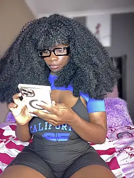 Snapshot of Candy-Heart chatting on 11/07/25, 09:59 Candy-Heart online show from 11/07/25, 09:59