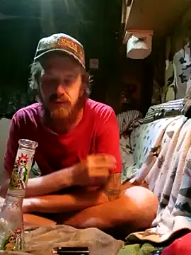 Snapshot of hothippie420 chatting on 11/13/25, 12:53 hothippie420 online show from 11/13/25, 12:53