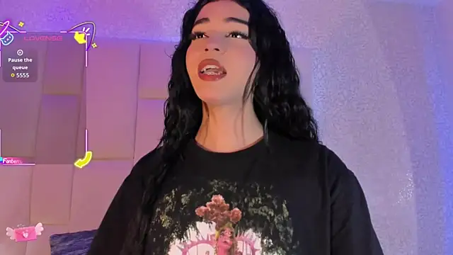 Summer walkerr online show from 09/09/25, 12:48