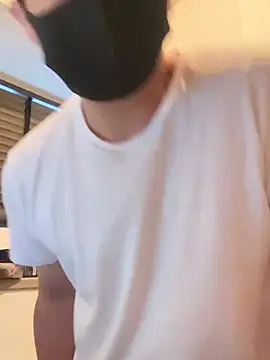 Snapshot of MTKIK chatting on 02/02/25, 07:20 MTKIK online show from 02/02/25, 07:20