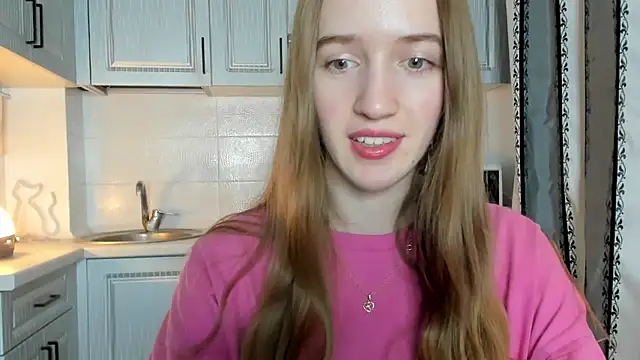 Snapshot of leslie_my_lovee chatting on 11/26/25, 04:19 leslie my lovee online show from 11/26/25, 04:19