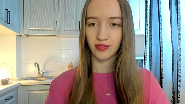 Snapshot of leslie_my_lovee chatting on 12/14/25, 08:20 leslie my lovee online show from 12/14/25, 08:20