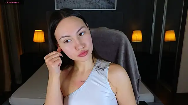 Snapshot of GIGI_BENNET chatting on 02/27/25, 08:06 GIGI BENNET online show from 02/27/25, 08:06