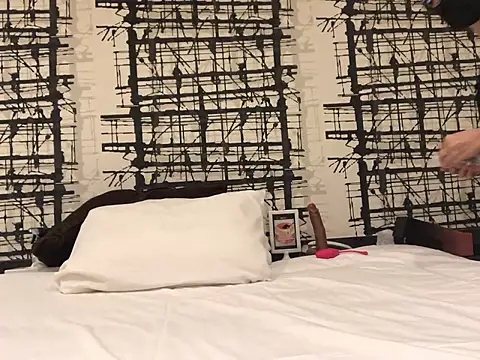 akemieroi online show from 11/20/25, 01:28