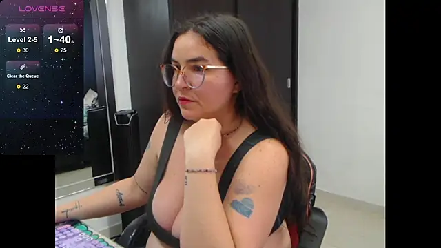 Snapshot of davianath chatting on 03/24/26, 12:32 davianath online show from 03/24/26, 12:32