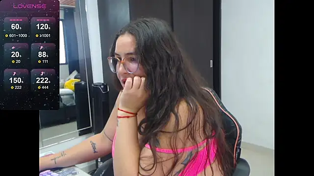 Snapshot of davianath chatting on 06/27/26, 12:22 davianath online show from 06/27/26, 12:22