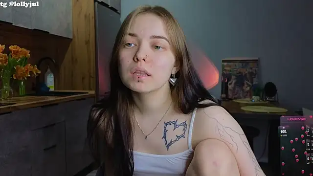 Snapshot of doll_lol_ chatting on 03/12/25, 11:22 doll lol online show from 03/12/25, 11:22