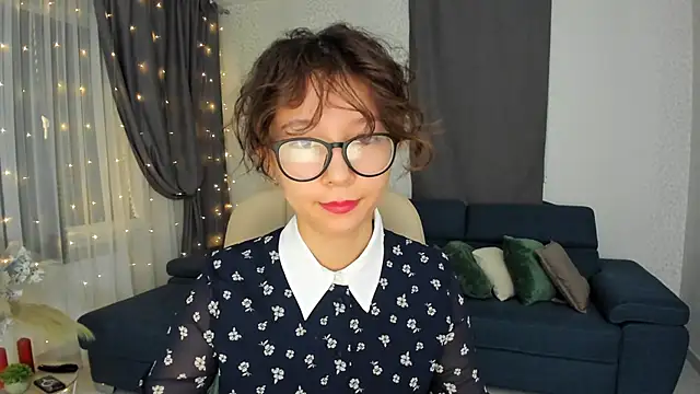 AgnieszkaBanana online show from 03/07/25, 04:35