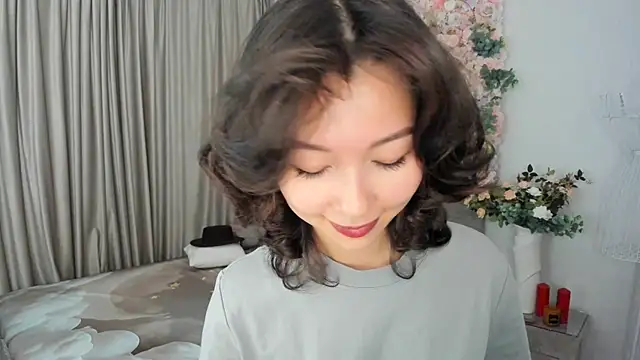 AgnieszkaBanana online show from 10/22/25, 02:23