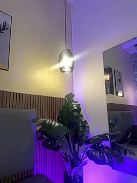 NicolleeEvanss online show from 06/25/26, 11:59