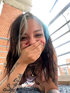 Snapshot of Alicia_Ortiiz chatting on 10/25/25, 03:07 Alicia Ortiiz online show from 10/25/25, 03:07