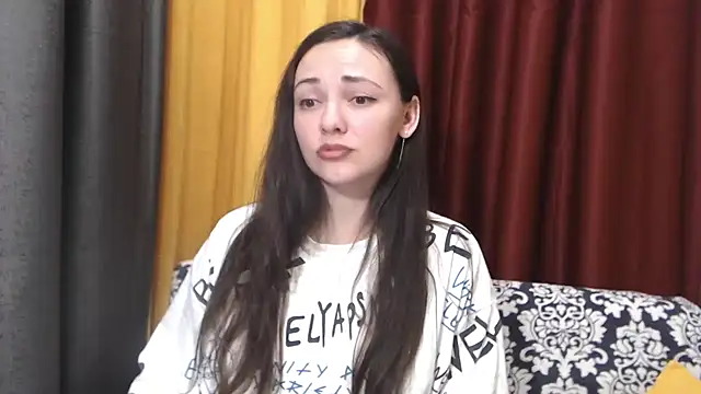 Snapshot of StacyMind chatting on 12/21/25, 08:05 StacyMind online show from 12/21/25, 08:05