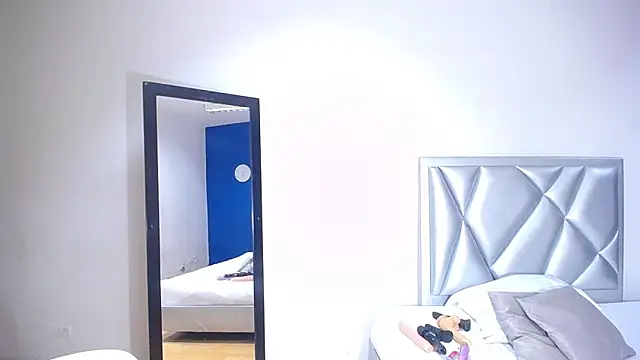 exotic karmella online show from 01/14/25, 08:48