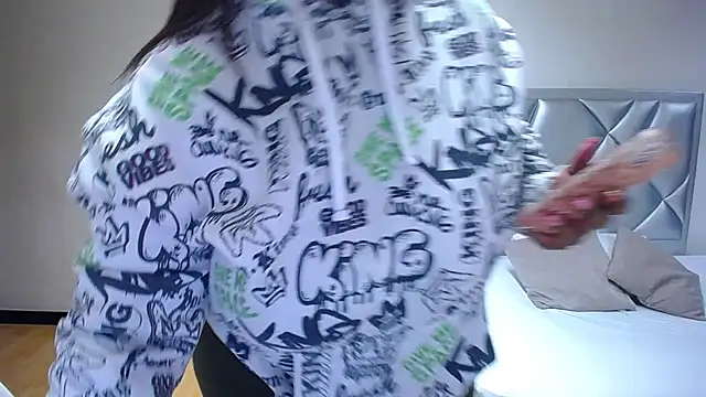 exotic karmella online show from 02/25/25, 08:41