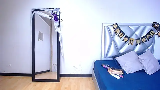 exotic karmella online show from 10/22/25, 01:39