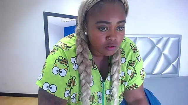 exotic karmella online show from 11/07/25, 08:31