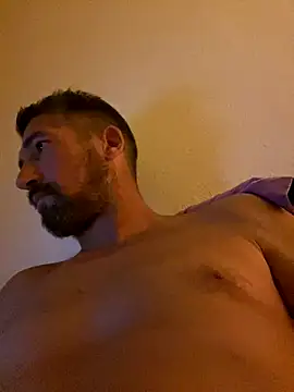 Snapshot of vinzz49 chatting on 12/02/24, 03:26 vinzz49 online show from 12/02/24, 03:26
